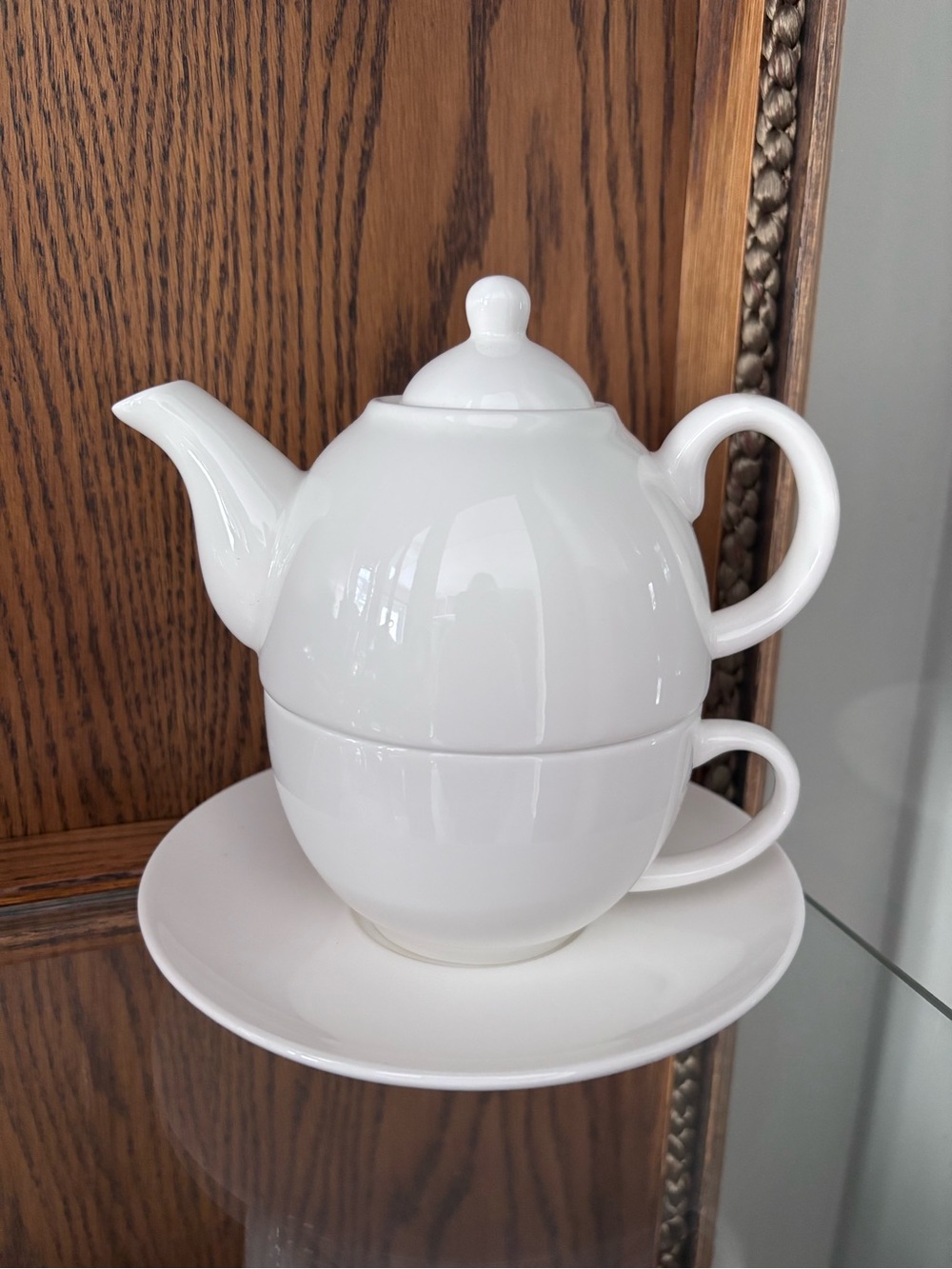 Tupperware White Ceramic Tea-for-One Set with Saucer